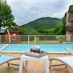 Logis Le Vieux Logis Отель Lestelle-Betharram