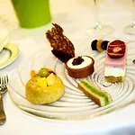 Отель Logis Le Vieux Logis 3*