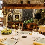Отель Logis Le Vieux Logis 3*