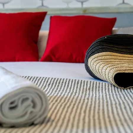 Logis Le Vieux Logis Hotel Lestelle-Bétharram