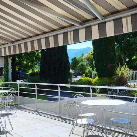 Logis Le Vieux Logis Hotel