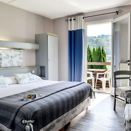 Logis Le Vieux Logis Hotel 3*