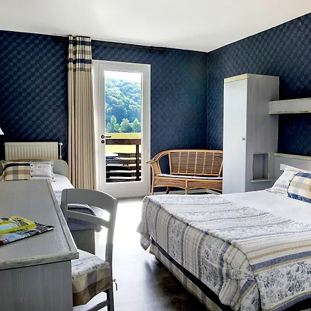 Logis Le Vieux Logis فندق 3*