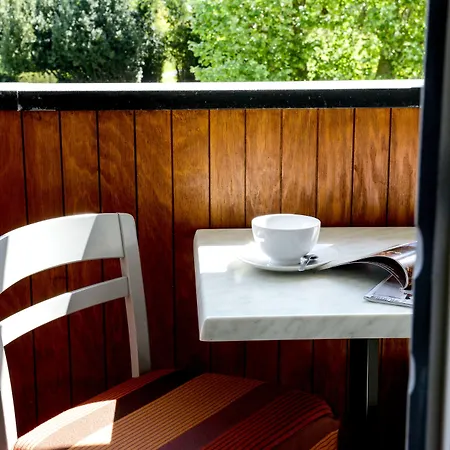 Hotel Logis Le Vieux Logis 3*