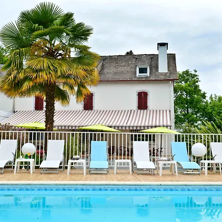 Logis Le Vieux Logis Hotel