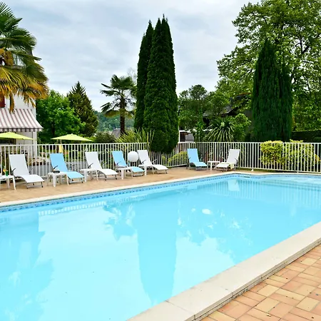 Logis Le Vieux Logis Hotel