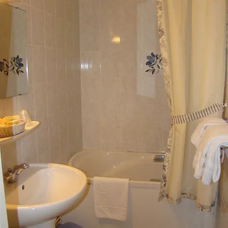 Logis Le Vieux Logis 3* Lestelle-Bétharram