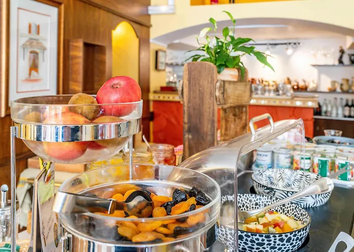 Hotel Logis Le Vieux Logis 3*