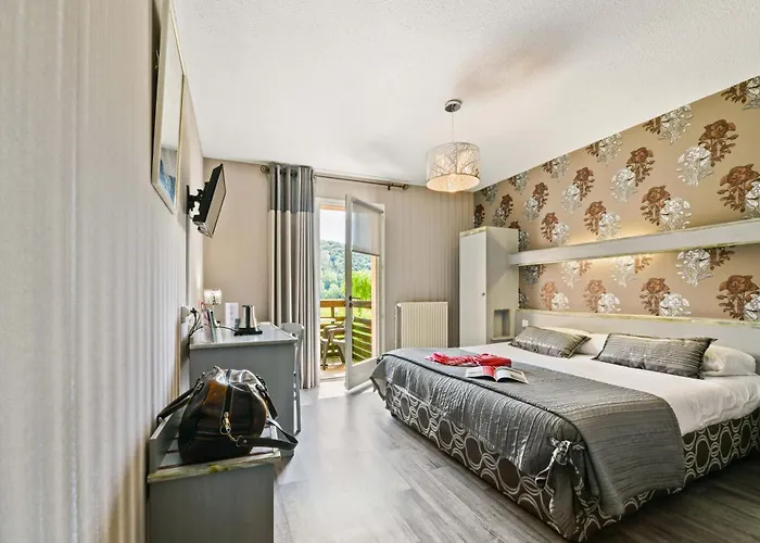 فندق Logis Le Vieux Logis Lestelle-Bétharram