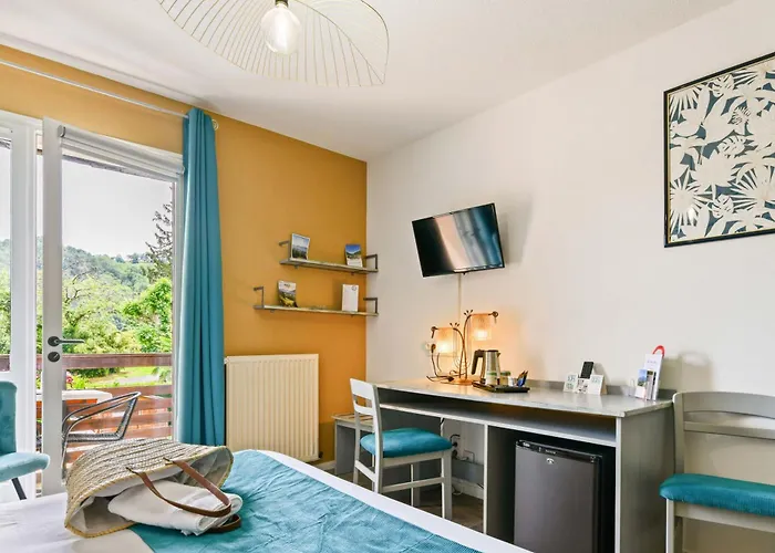 فندق Logis Le Vieux Logis