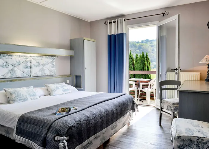 Logis Le Vieux Logis Hotel 3*