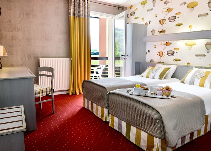 Hotel Logis Le Vieux Logis 3*