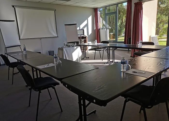 فندق Logis Le Vieux Logis