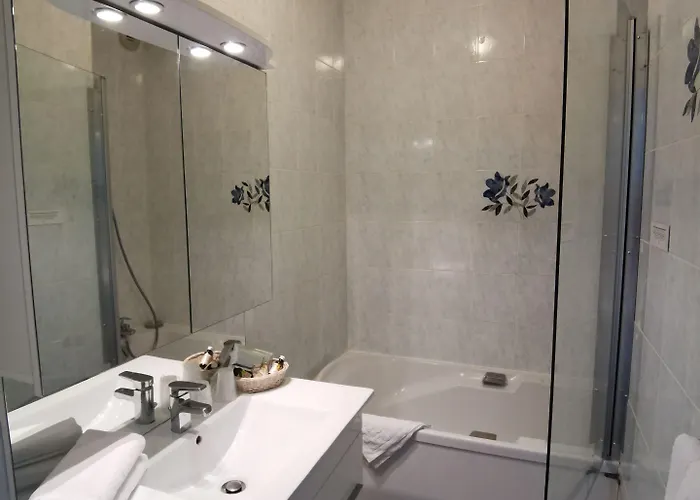 Logis Le Vieux Logis Hotel Lestelle-Bétharram