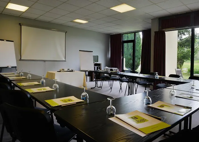 فندق Logis Le Vieux Logis