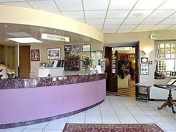 فندق Logis Le Vieux Logis 3*